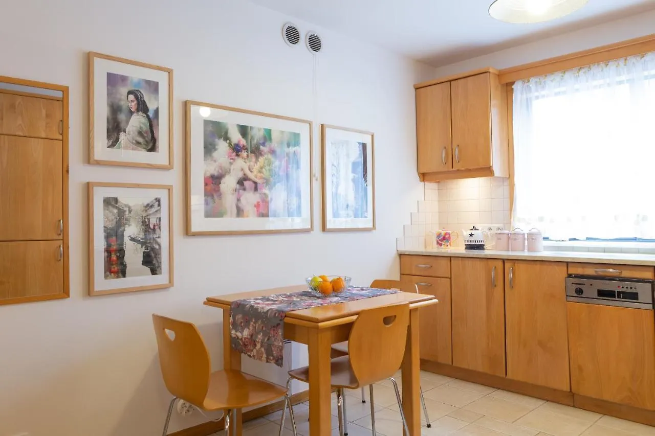 Monicasa Szczesliwice Apartment Warsaw Poland